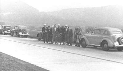 tztztztz ... mitten auf der Autobahn parken !