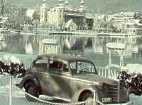Opel Olympia vor Schloßhotel Velden/Wörthersee 1943